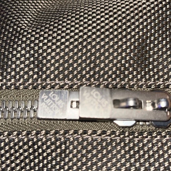 👜🤎AUTHENTIC LV CARRYALL DUFFEL BAG 👜🤎 - Picture 14 of 16